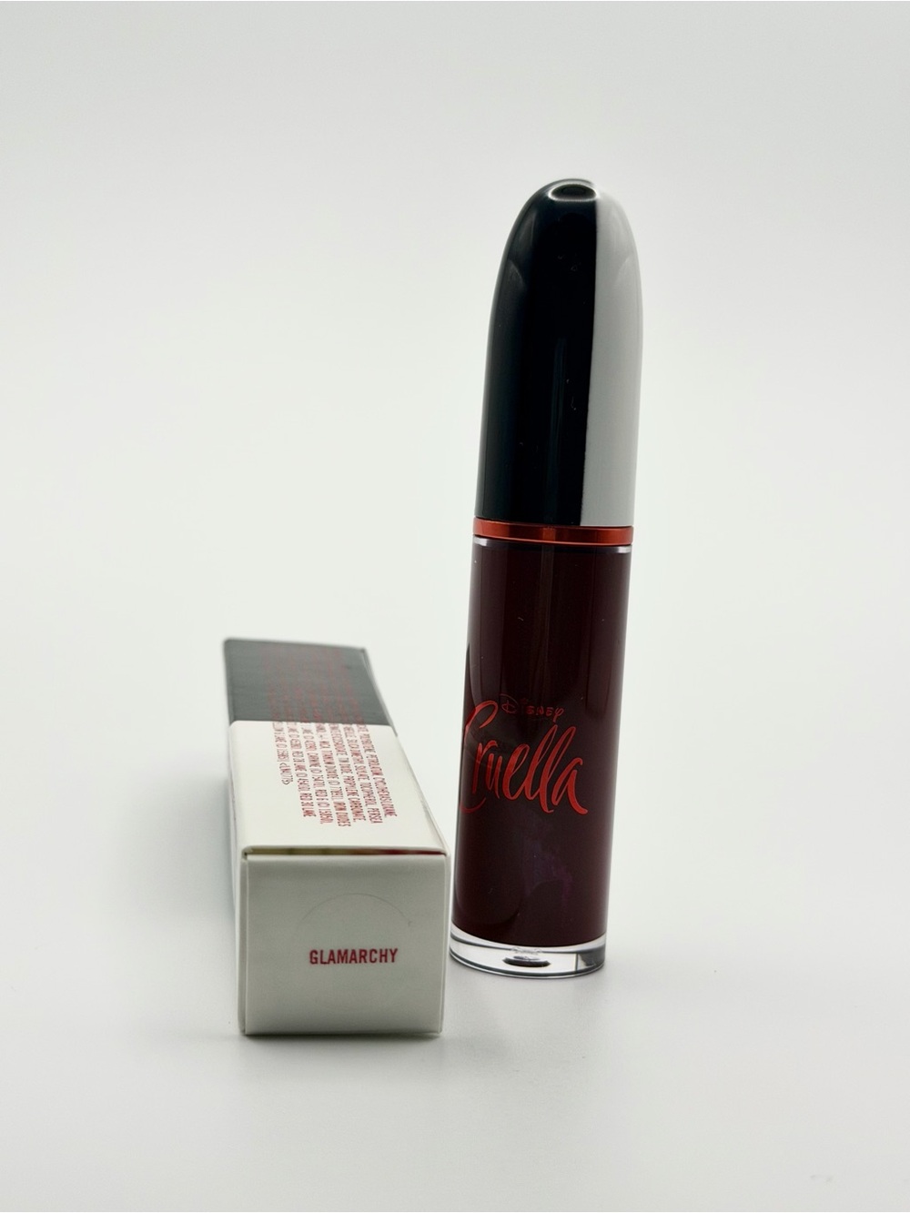 MAC x Disney Cruella Retro Matte Liquid Lipcolour – Glamarchy (Limited Edition) - Picture 3 of 5
